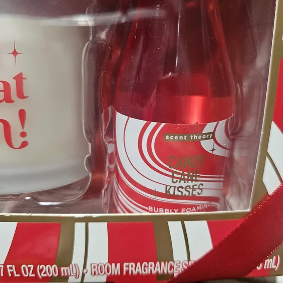 New Candy Cane Kisses Gift Set - Red and White - Picture 3 of 6